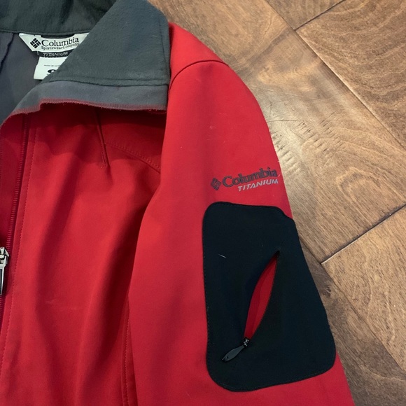 Columbia shell jacket - Picture 2 of 3